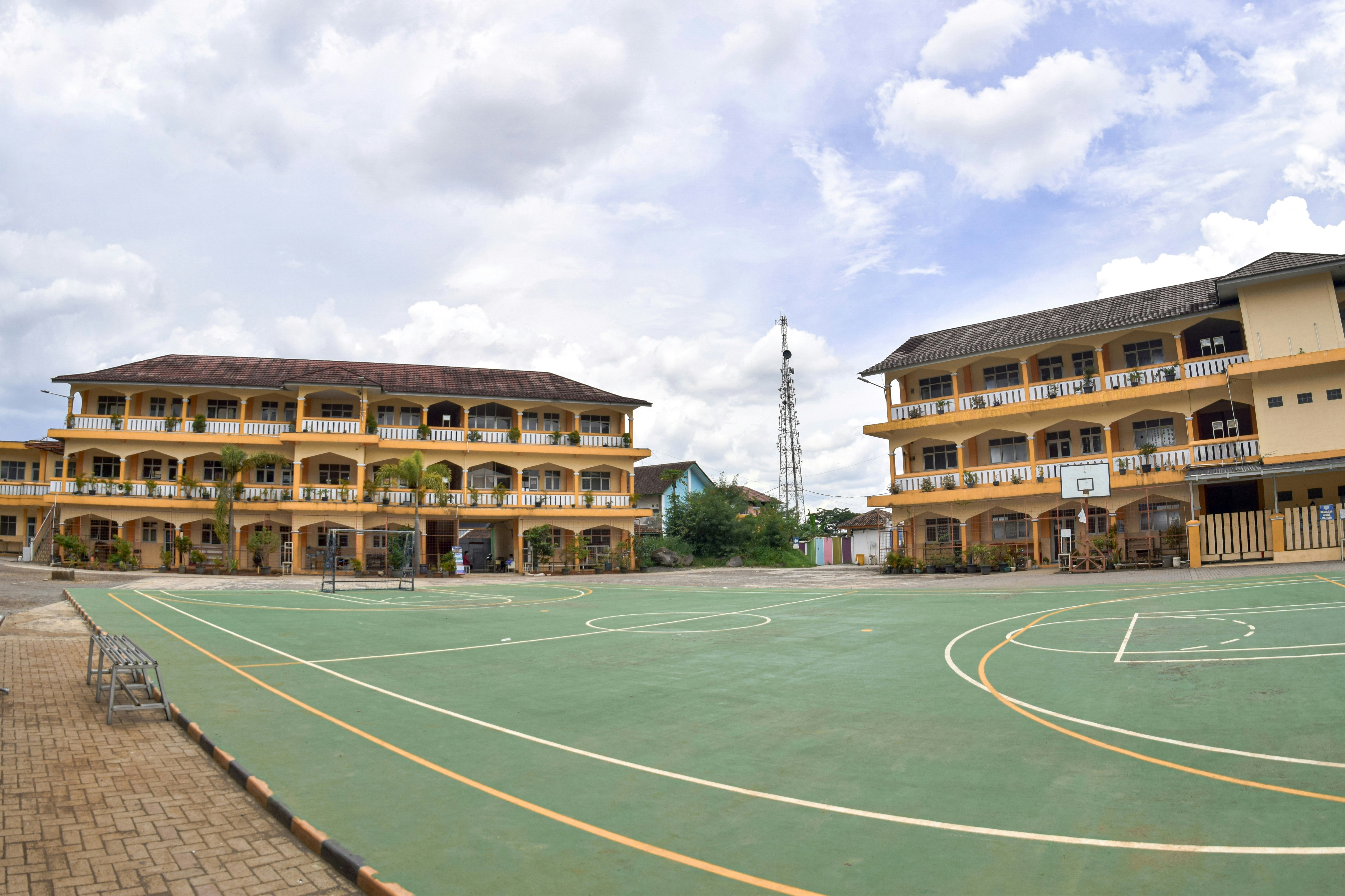Prestasi 2